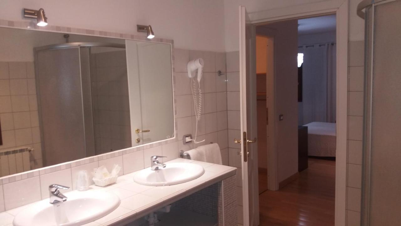 Settimo Cielo Bed & Breakfast San Teodoro  Luaran gambar