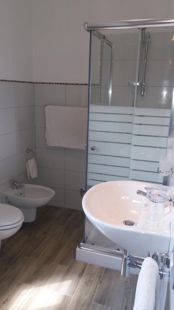 Settimo Cielo Bed & Breakfast San Teodoro  Luaran gambar